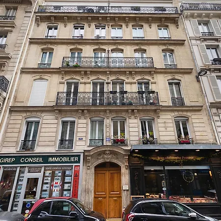 Guestrust- Arc De Triomphe Corail Apartment *